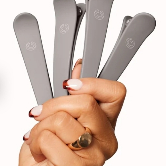 Professional Titanium Flat Iron - Picture 2 of 6